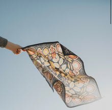 Load image into Gallery viewer, No. 039 Elsie Bandana